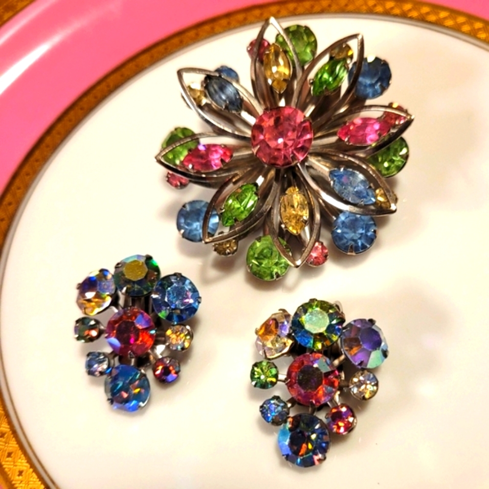 Colorful Crystal Flower Brooch and Earrings Set